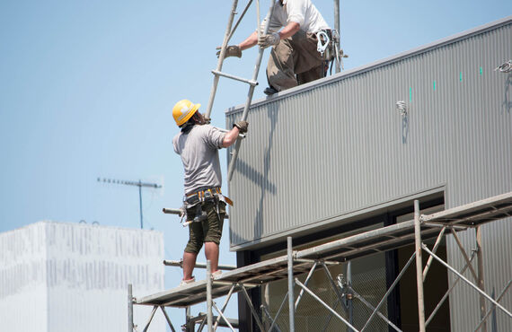 福岡市東区で外壁塗装なら足場を欠かさず組み立てる安心な施工を行う業者へ